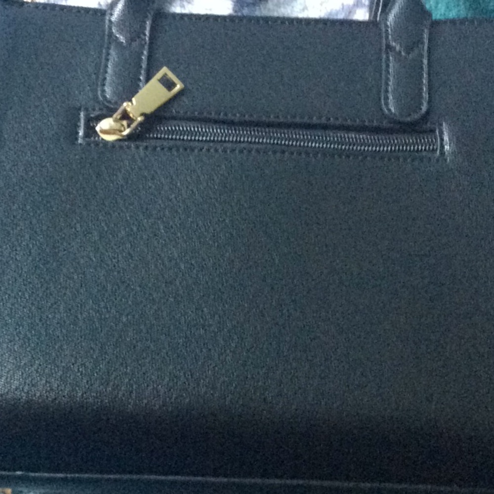 Purse - Picture 2 of 3